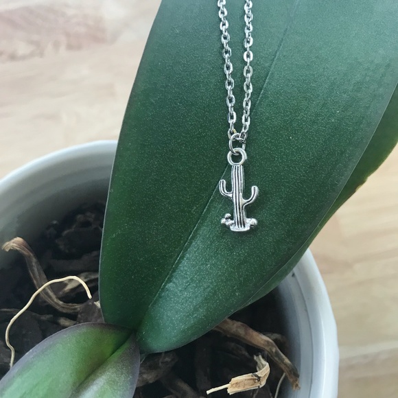 Boho Chic Boutique Jewelry - Cactus Necklace🌵